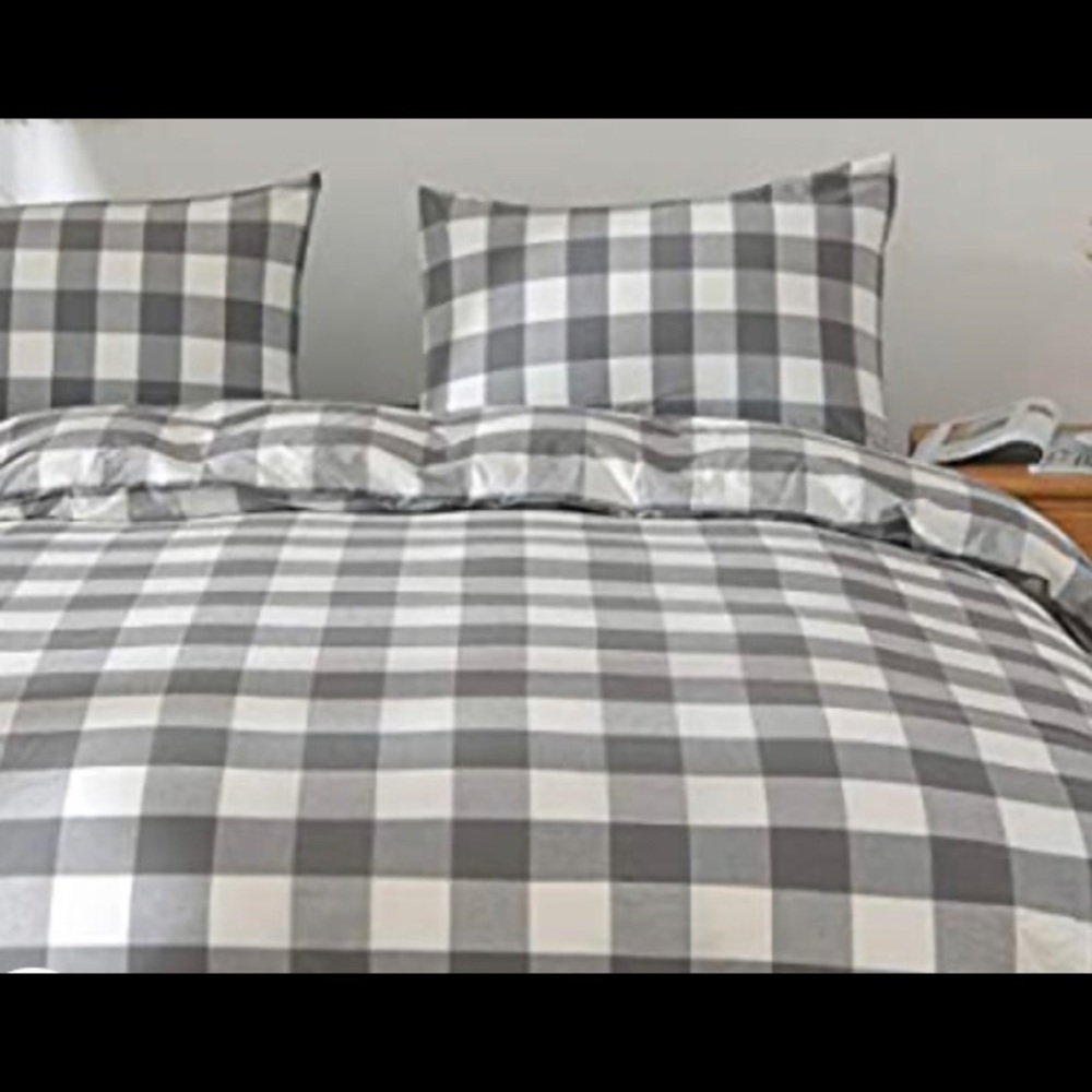 Duvet - Easy Care, year round comfort. Very soft.
